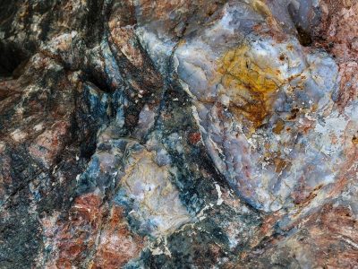 Grey skin flows through fast, flat lines trace the surface, grit holds the finish